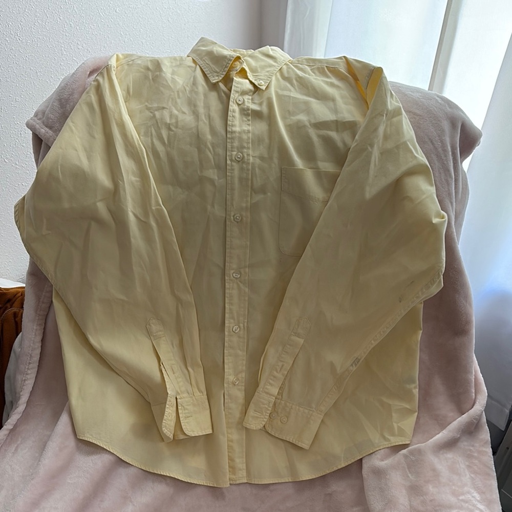 Roundtree & Yorke Yellow Casual Button Down Shirt
